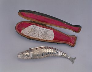 Kit de couture en forme de poisson, 1765-90 - English School